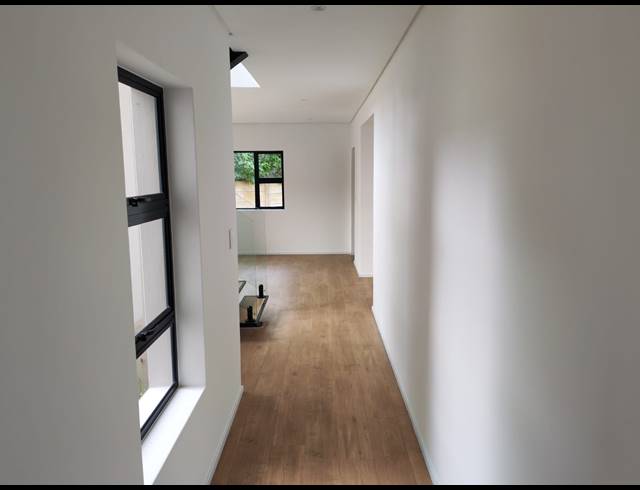 4 BEDROOM HOUSE FOR SALE IN DANA BAY